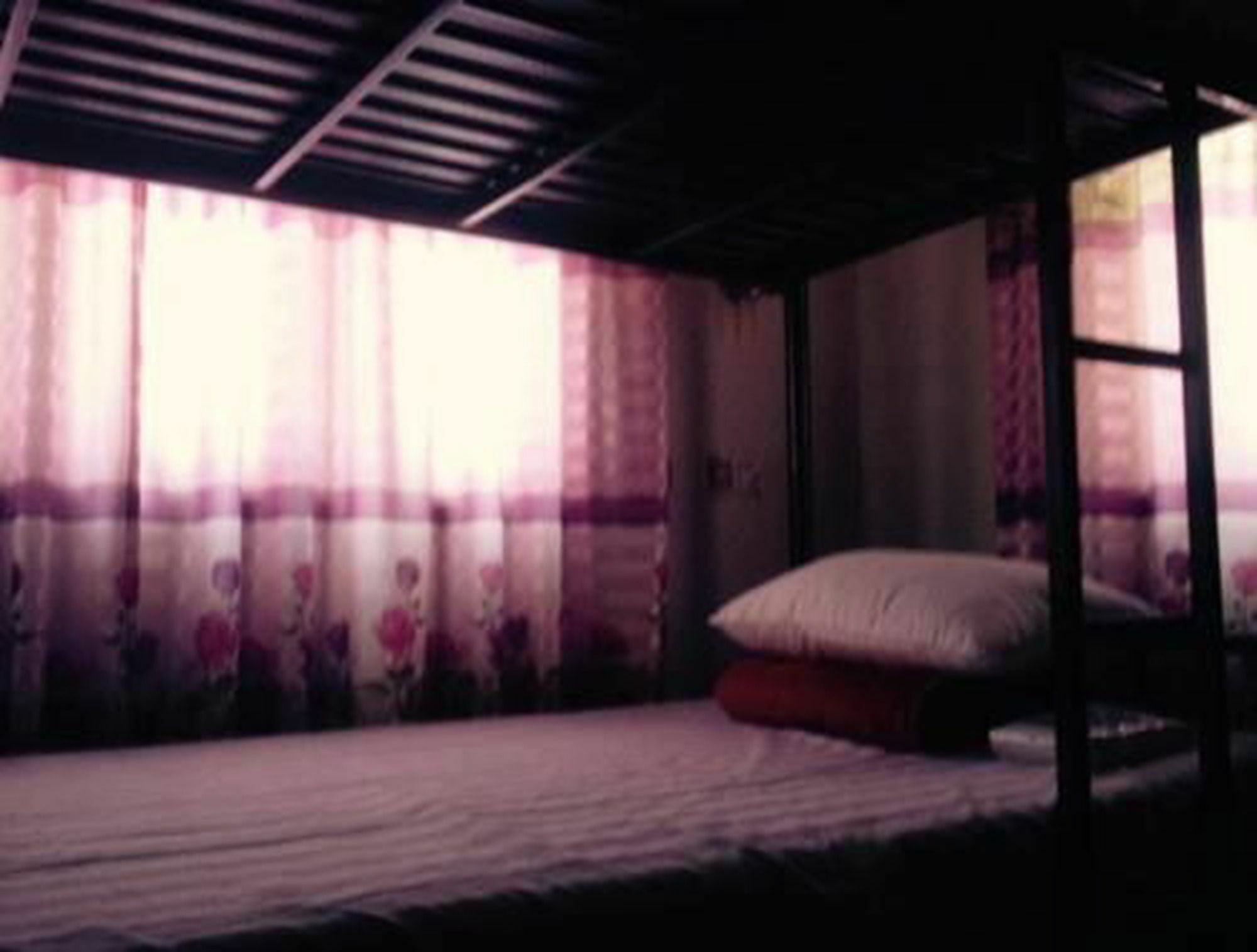 Lux Pillow Hostel Nyaung-U Экстерьер фото